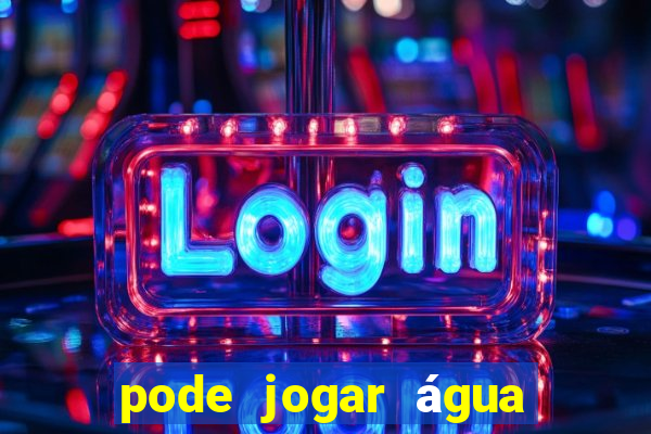 pode jogar água quente no vaso sanitário