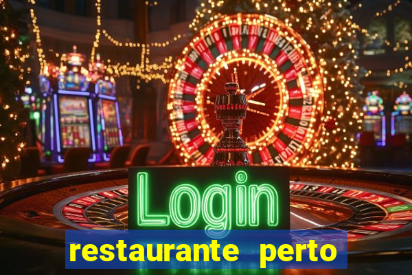 restaurante perto de mim agora