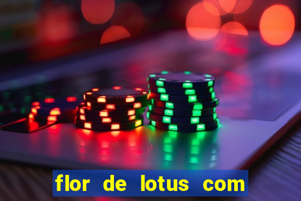 flor de lotus com lua tatuagem